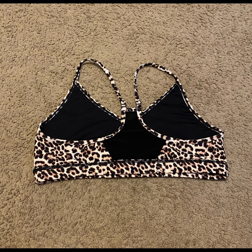 Leopard Zyia sports bra